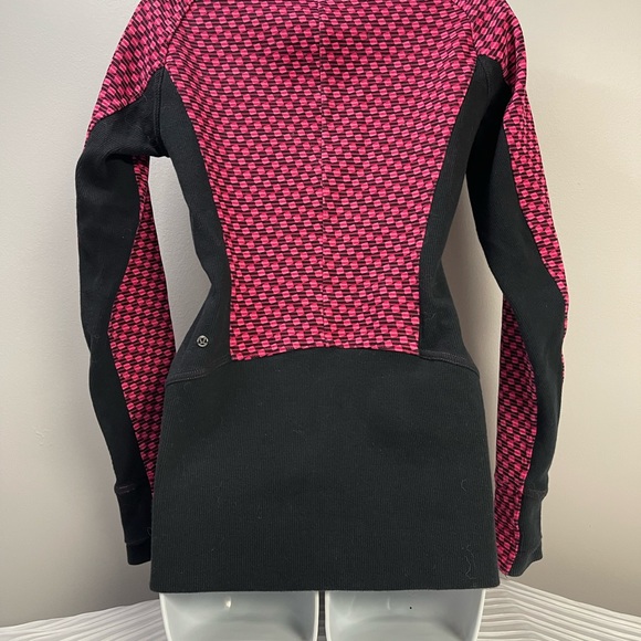 EUC Pink and Black Checked Lululemon Jacket Size 4 - Picture 2 of 3